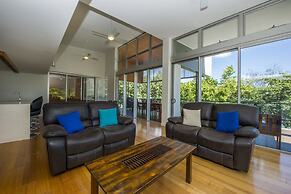 Maggies Beachfront Apt. 12