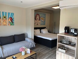 Connect Studios & Apartments