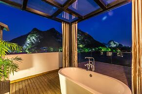 Moon Flower Hotel