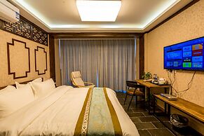 Moon Flower Hotel