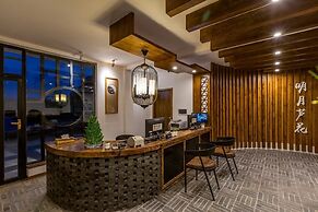 Moon Flower Hotel