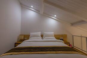 Moon Flower Hotel