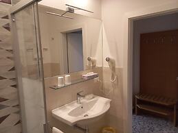 Hotel Garni Lux