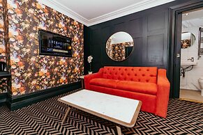 Lock & Key Hotel