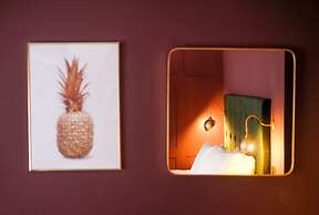 Lock & Key Hotel
