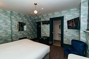 Lock & Key Hotel