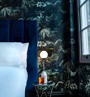 Lock & Key Hotel