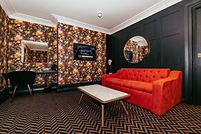 Lock & Key Hotel