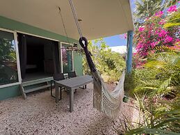 Tropical Breeze Apartments