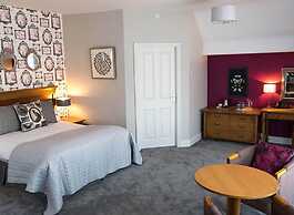 The Coach House Inn