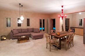 Amaranthine Villa
