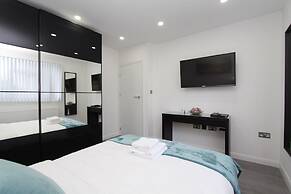 BlueGreen Suites
