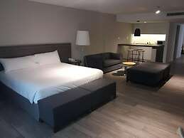 Olmos Suites