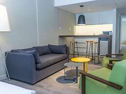 Olmos Suites