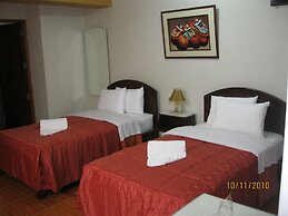 Hotel Plaza Bolognesi