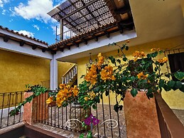 Maison Bougainvillea