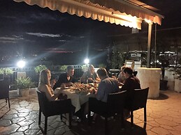 Monte Perla Residence