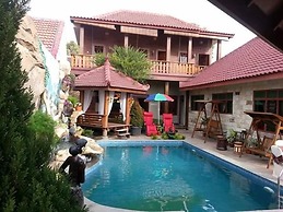 Marry Ind Vila & Guest House Gunung Kawi Malang