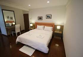 09 Hostel