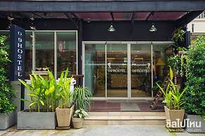09 Hostel