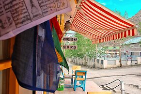 Hotel Deyzor