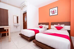 OYO 1251 Residence 8