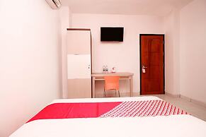 OYO 1251 Residence 8