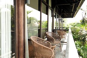 Wave House Boutique Surf Hotel - Adults Only