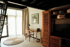Wave House Boutique Surf Hotel - Adults Only