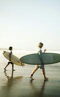 Wave House Boutique Surf Hotel - Adults Only