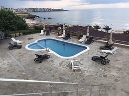 Black Sea Paradise