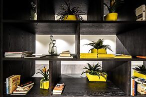 The William Suites