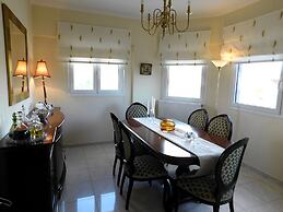 Helen's Villa