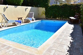 Helen's Villa