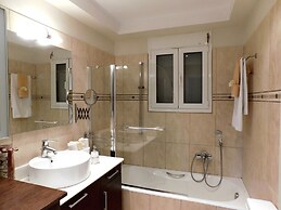 Helen's Villa