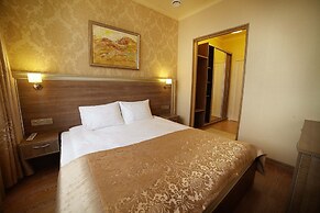KA Royal Hotel