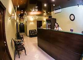 City Hotel