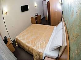 City Hotel
