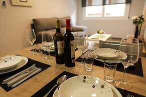 dpCristal City Apartments