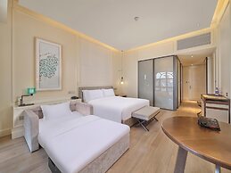 Hilton Dalian Golden Pebble Beach Resort
