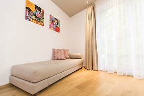 Room 4 & 5 Apartments