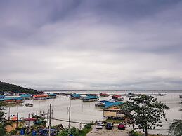The Lake House Ko Yo