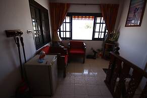 Summer Breeze Inn Hotel
