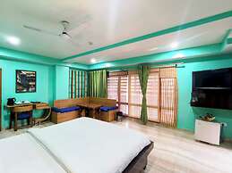 Rains Inn
