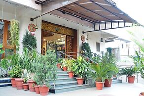 Rains Inn