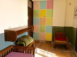 Home & Teak Homestay