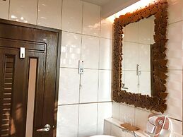 Home & Teak Homestay