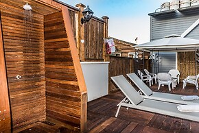Country Suites with Jaccuzzi & Pool