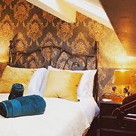 Gin Lounge Rooms