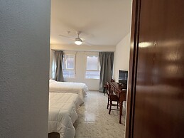Hostal La Embajada